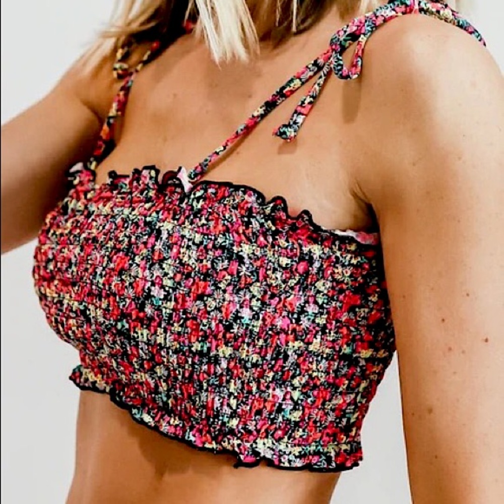 Baltic born bandeau swim top. Super cute🌞🌞 - Picture 2 of 9